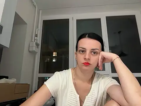 Sladosttss online show from November 3, 2025, 5:14 pm