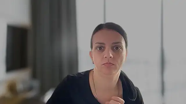 Sladosttss online show from November 20, 2025, 9:53 am