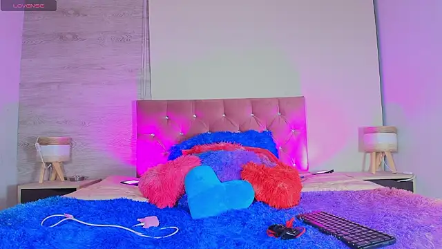 Snapshot of Zamara_Kleii chatting on March 5, 2026, 6:09 am Zamara Kleii online show from March 5, 2026, 6:09 am