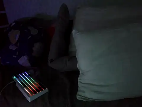 boyhigh1997 online show from September 29, 2025, 8:52 am