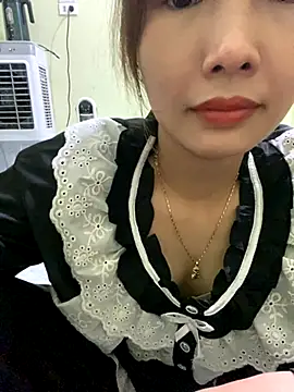 Ri210 online show from December 1, 2025, 1:38 pm