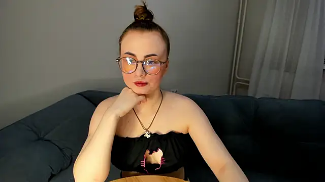 MewStella online show from March 31, 2026, 7:25 pm