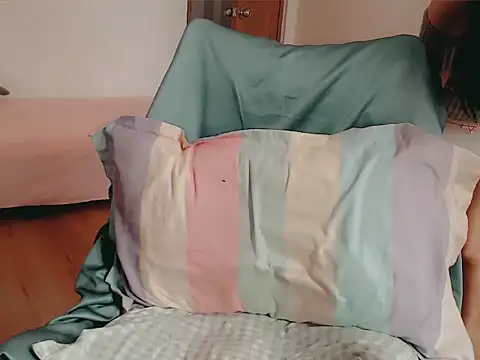 Tea Mei online show from March 25, 2026, 3:12 am