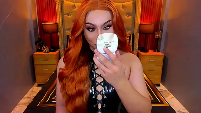 Snapshot of Madisonwill chatting on November 18, 2025, 4:55 pm Madisonwill online show from November 18, 2025, 4:55 pm