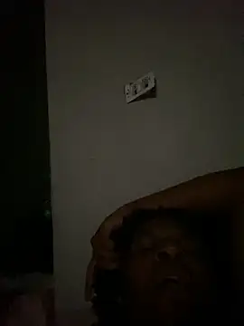 Snapshot of Preto_Diamamte chatting on October 7, 2025, 2:20 am Preto Diamamte online show from October 7, 2025, 2:20 am