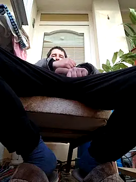 Snapshot of hugecock4u1990 chatting on November 14, 2025, 1:54 pm hugecock4u1990 online show from November 14, 2025, 1:54 pm