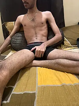 Snapshot of hoegupta chatting on November 13, 2025, 5:01 pm hoegupta online show from November 13, 2025, 5:01 pm