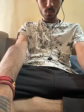 Snapshot of hoegupta chatting on November 29, 2025, 9:23 am hoegupta online show from November 29, 2025, 9:23 am