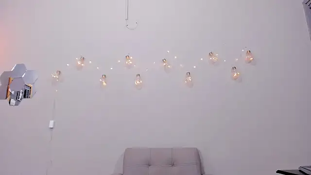 alianim online show from February 8, 2026, 8:01 pm