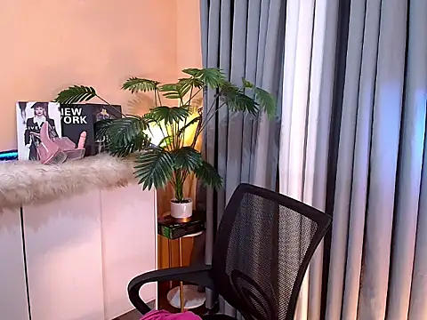 HOTkendraCumXxx online show from February 24, 2026, 10:13 am