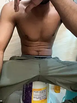 Snapshot of funny_sexxx chatting on November 18, 2025, 9:14 am funny sexxx online show from November 18, 2025, 9:14 am