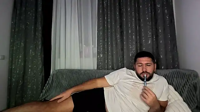 Gold Alpha Boy online show from October 1, 2025, 7:20 pm