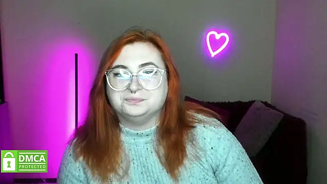 Alicia love00 online show from November 7, 2025, 6:24 am