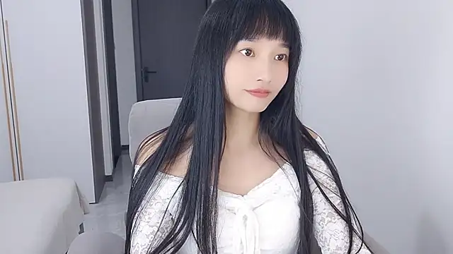 Snapshot of Lisa-3333 chatting on October 14, 2025, 1:56 pm Lisa-3333 online show from October 14, 2025, 1:56 pm