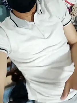 jacqueen 7 online show from October 27, 2025, 3:32 am