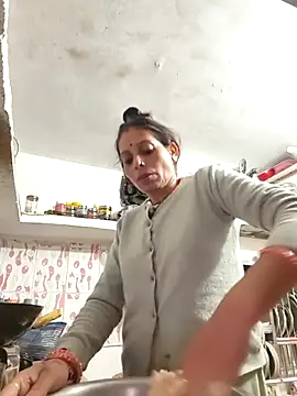 ISHANI-SINGH online show from November 18, 2025, 3:38 pm