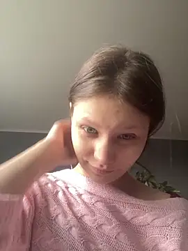 Snapshot of Lunliss chatting on November 16, 2025, 10:43 am Lunliss online show from November 16, 2025, 10:43 am