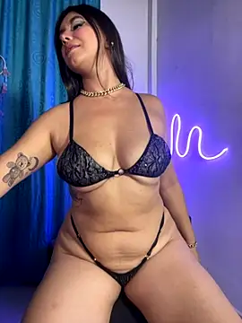 Snapshot of Megan-picozi chatting on September 26, 2025, 2:04 am Megan-picozi online show from September 26, 2025, 2:04 am