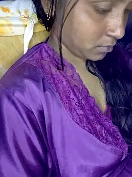 Soniya549 online show from October 2, 2025, 4:58 pm