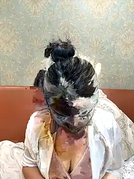 Candice888 online show from November 3, 2025, 1:45 pm