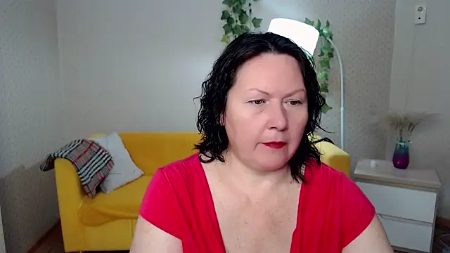 milf hornys online show from November 18, 2025, 4:22 pm