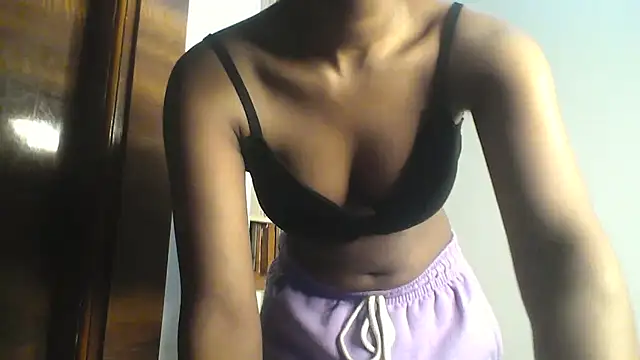 Snapshot of mickle_james chatting on February 17, 2026, 7:53 pm mickle james online show from February 17, 2026, 7:53 pm