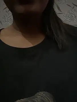 Snapshot of mickle_james chatting on February 22, 2026, 8:07 pm mickle james online show from February 22, 2026, 8:07 pm