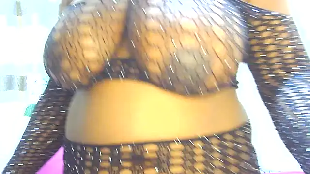 Snapshot of Black-Barbiexxc chatting on October 21, 2025, 10:27 am Black-Barbiexxc online show from October 21, 2025, 10:27 am