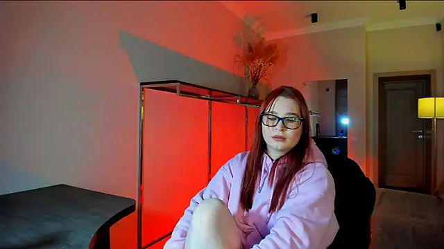 Snapshot of Meri_Cutte chatting on February 2, 2026, 1:43 pm Meri Cutte online show from February 2, 2026, 1:43 pm