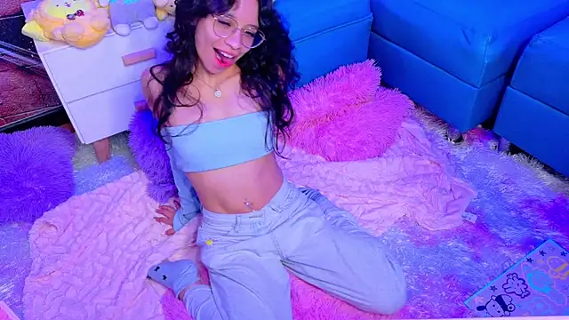 Giaa rossi online show from March 16, 2026, 2:10 pm