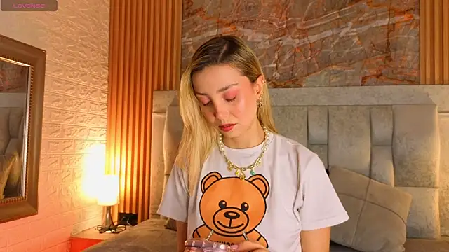 miaroldan online show from November 14, 2025, 5:44 pm