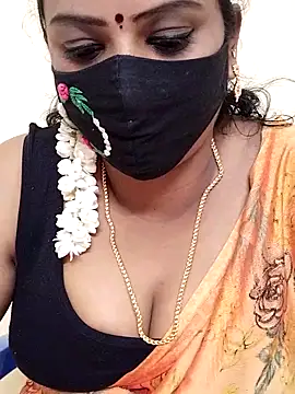 Snapshot of yoga-mithraa chatting on November 11, 2025, 1:00 pm yoga-mithraa online show from November 11, 2025, 1:00 pm