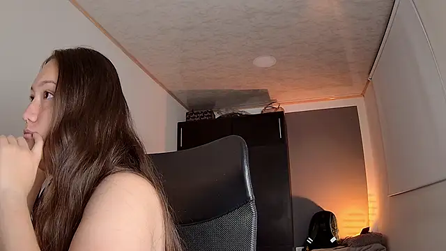 Snapshot of Violet_moon24 chatting on September 23, 2025, 11:02 am Violet moon24 online show from September 23, 2025, 11:02 am