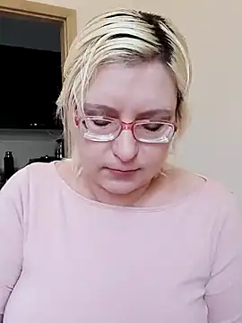 VikaKing online show from October 24, 2025, 8:44 am