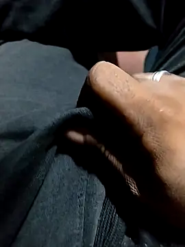 Girls pussy rider online show from October 22, 2025, 7:35 pm