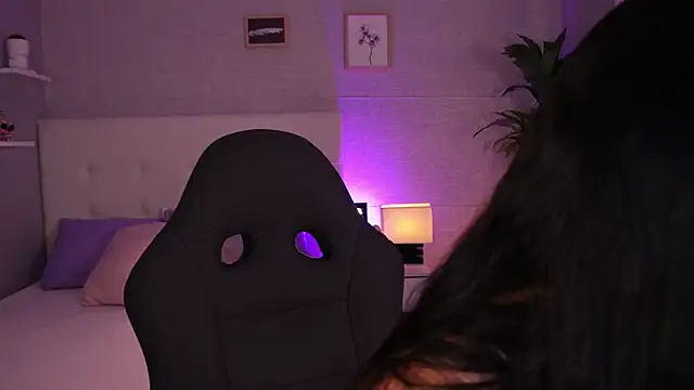 barbaramarmol online show from October 18, 2025, 12:39 pm