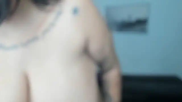 Snapshot of Karol_c31 chatting on September 22, 2025, 2:24 am Karol c31 online show from September 22, 2025, 2:24 am