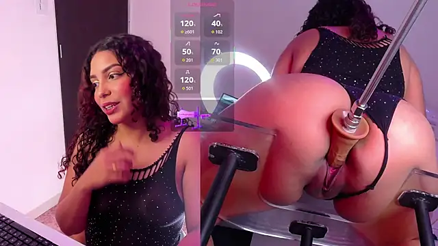 Snapshot of SugarandNibbles chatting on December 4, 2025, 7:55 pm SugarandNibbles online show from December 4, 2025, 7:55 pm