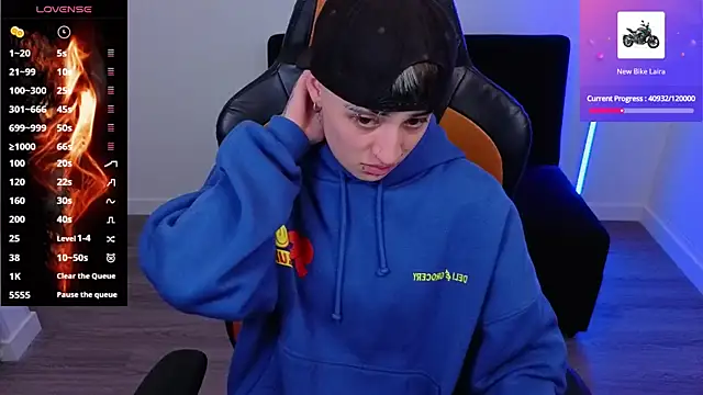 imlaiaaa online show from October 19, 2025, 2:45 am