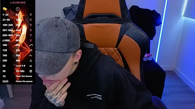 imlaiaaa online show from November 2, 2025, 9:17 pm