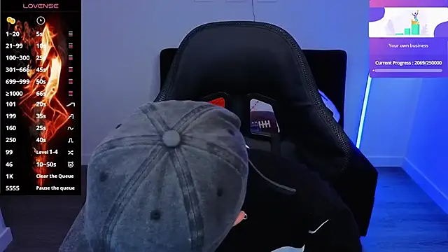 imlaiaaa online show from November 14, 2025, 9:13 pm