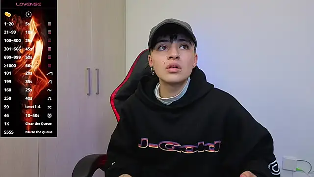 imlaiaaa online show from December 16, 2025, 12:59 am