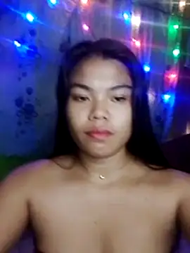 Snapshot of cloe_candy19 chatting on February 5, 2026, 3:33 am cloe candy19 online show from February 5, 2026, 3:33 am