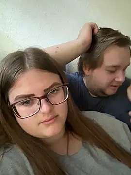 CurvyPaar2 online show from October 1, 2025, 7:58 am