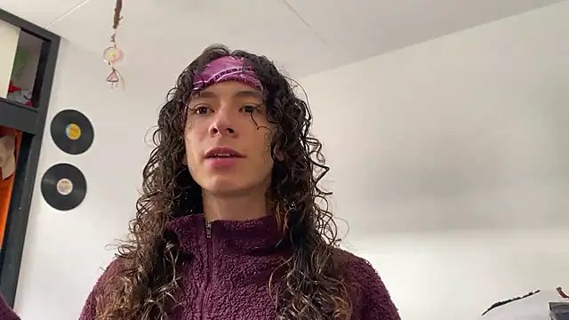 camille delrey online show from November 26, 2025, 5:47 pm