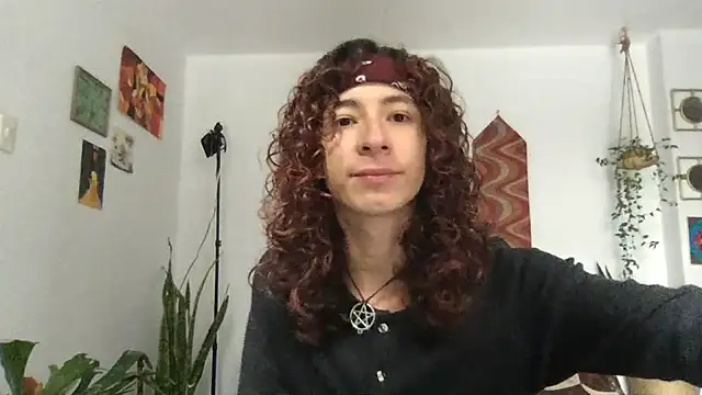 Snapshot of camille_delrey chatting on April 27, 2026, 4:49 pm camille delrey online show from April 27, 2026, 4:49 pm