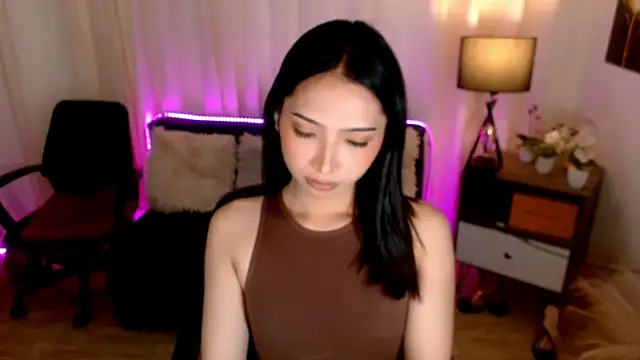 Snapshot of Sassy_Suzuhime chatting on October 18, 2025, 2:03 am Sassy Suzuhime online show from October 18, 2025, 2:03 am