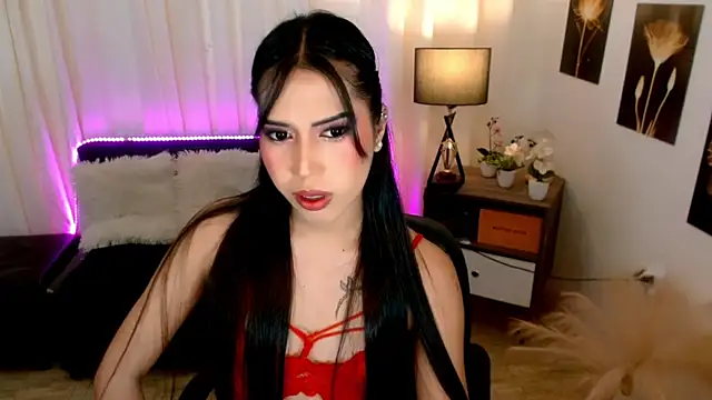 Snapshot of Sassy_Suzuhime chatting on October 21, 2025, 1:39 am Sassy Suzuhime online show from October 21, 2025, 1:39 am