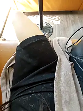 Snapshot of meomeocute chatting on November 23, 2025, 6:24 am meomeocute online show from November 23, 2025, 6:24 am