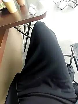 Snapshot of meomeocute chatting on February 7, 2026, 3:32 am meomeocute online show from February 7, 2026, 3:32 am